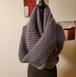 Deena and Ozzy knitted infinity scarf